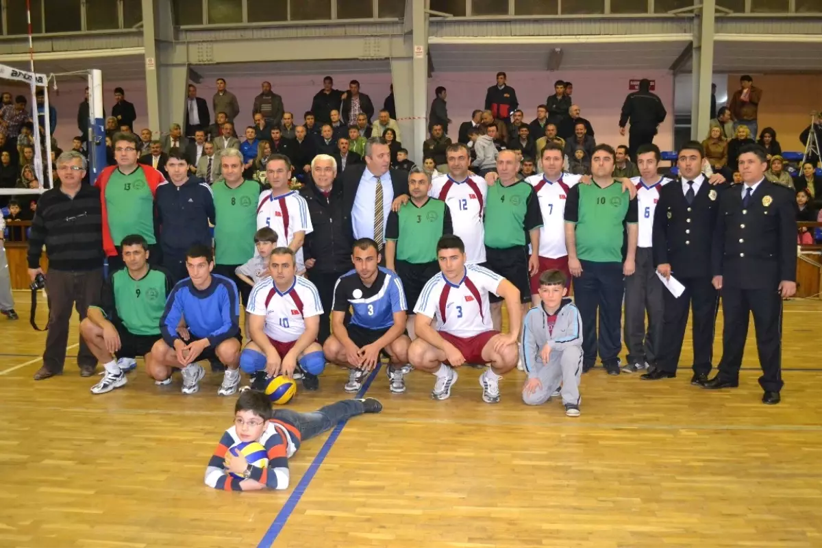 Alaplı Emniyetinden Voleybol Turnuvası