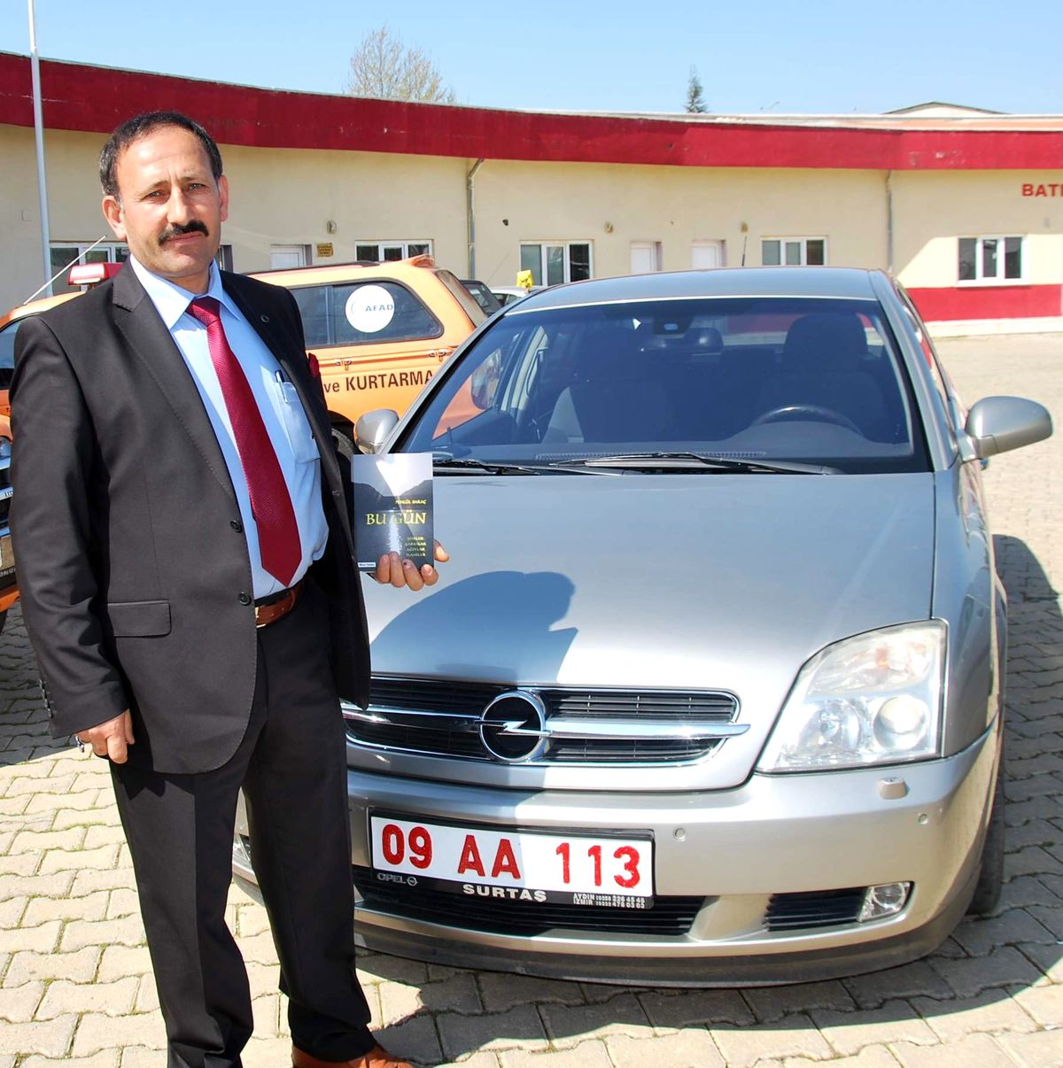 Bu Şöfor Duygularını Kaportaya Değil Kitaba Yazdı