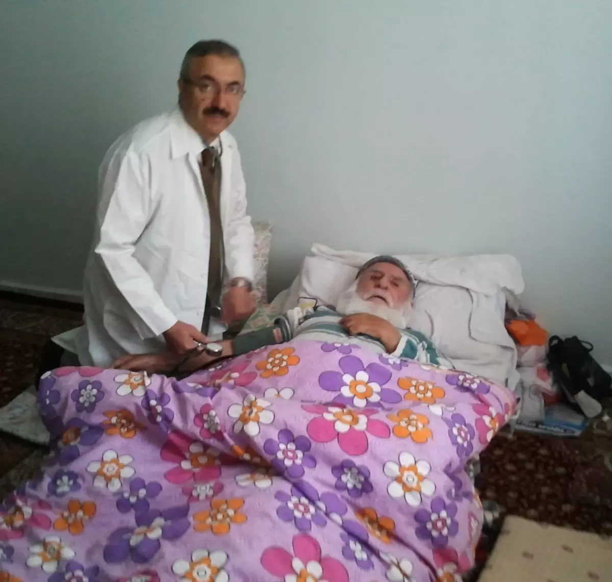 Diyarbakır Eğitim ve Araştırma Hastanesi\'nden Evde Bakım Hizmeti