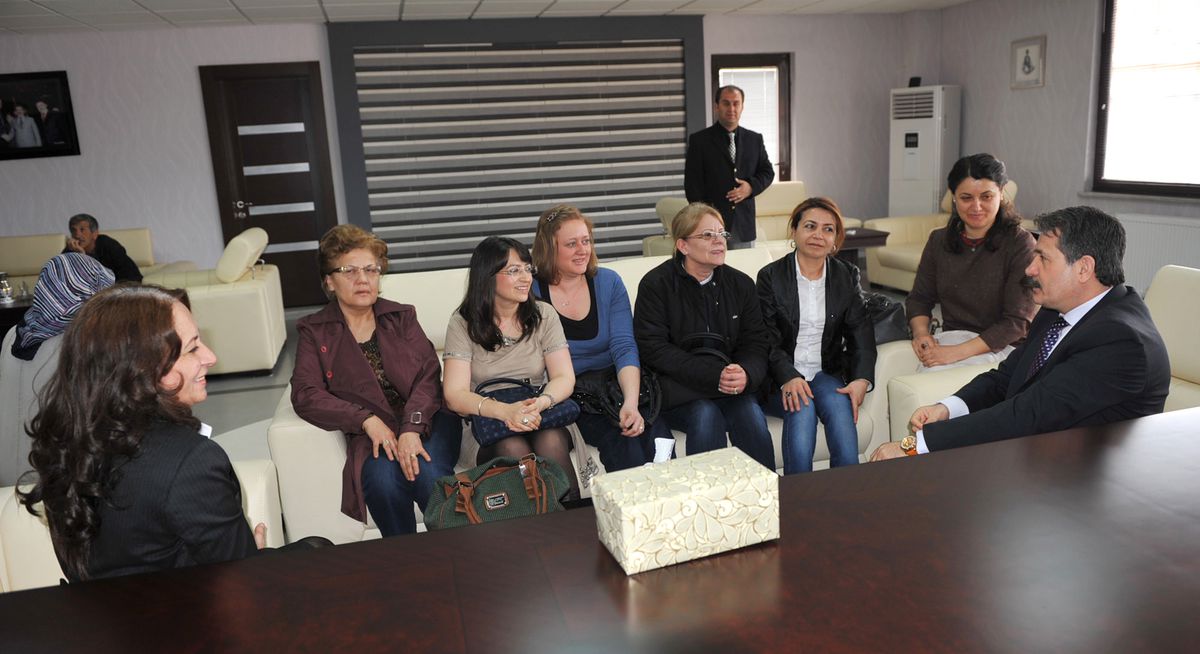 Yardımsevenler Derneği'nden Berberoğlu'na Ziyaret