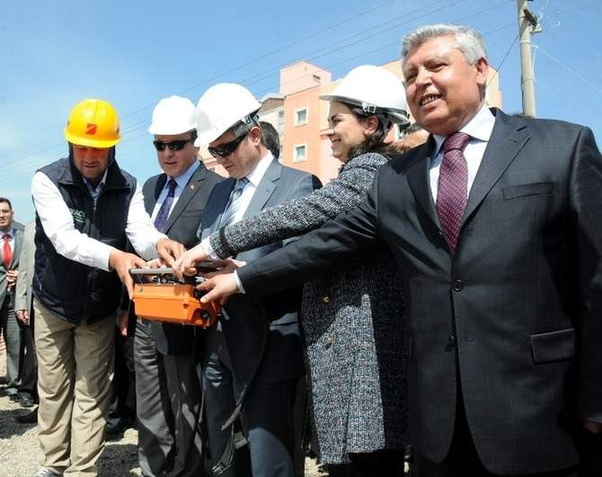 Balıkesir Öğretmenevi ve Akşam Sanat Okulu Hizmet Binasının Temeli Atıldı