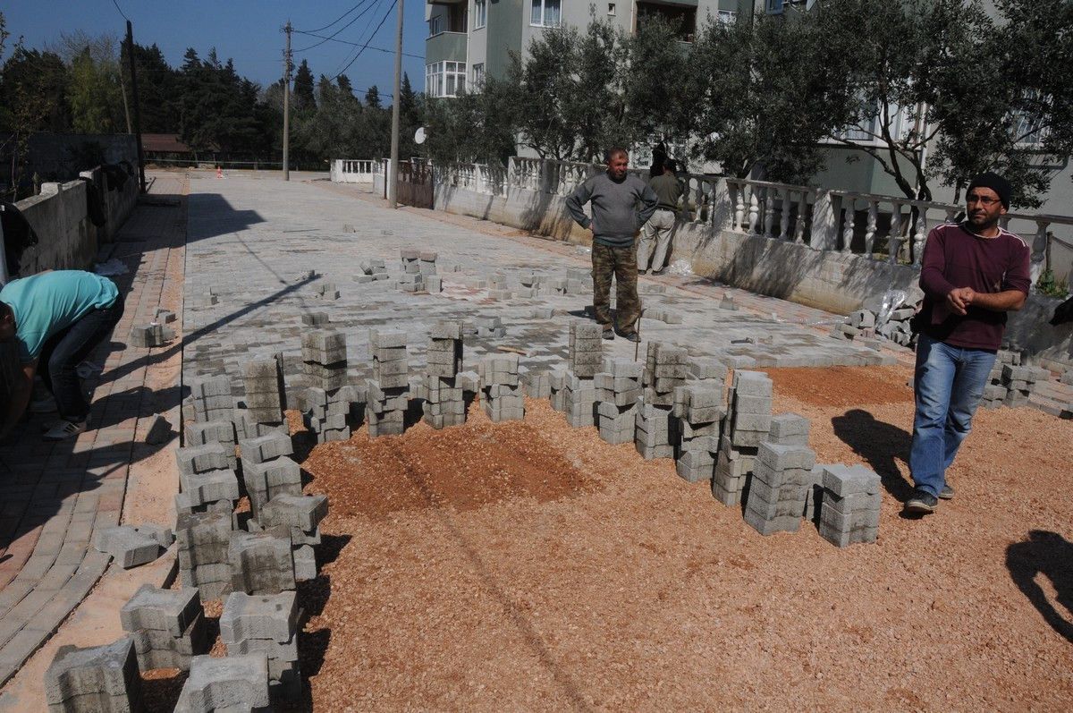 Bandırma Sokaklarına Makyaj