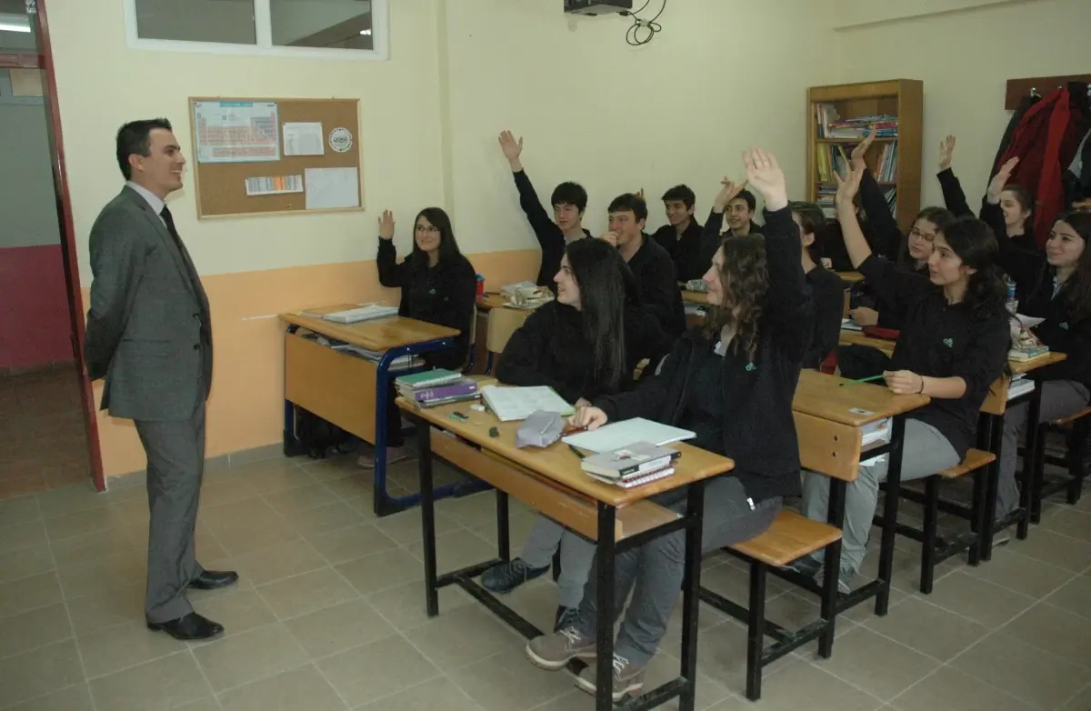 Cemil Meriç Sosyal Bilimler Lisesi Nisan Ayı Sanat Etkinlikleri