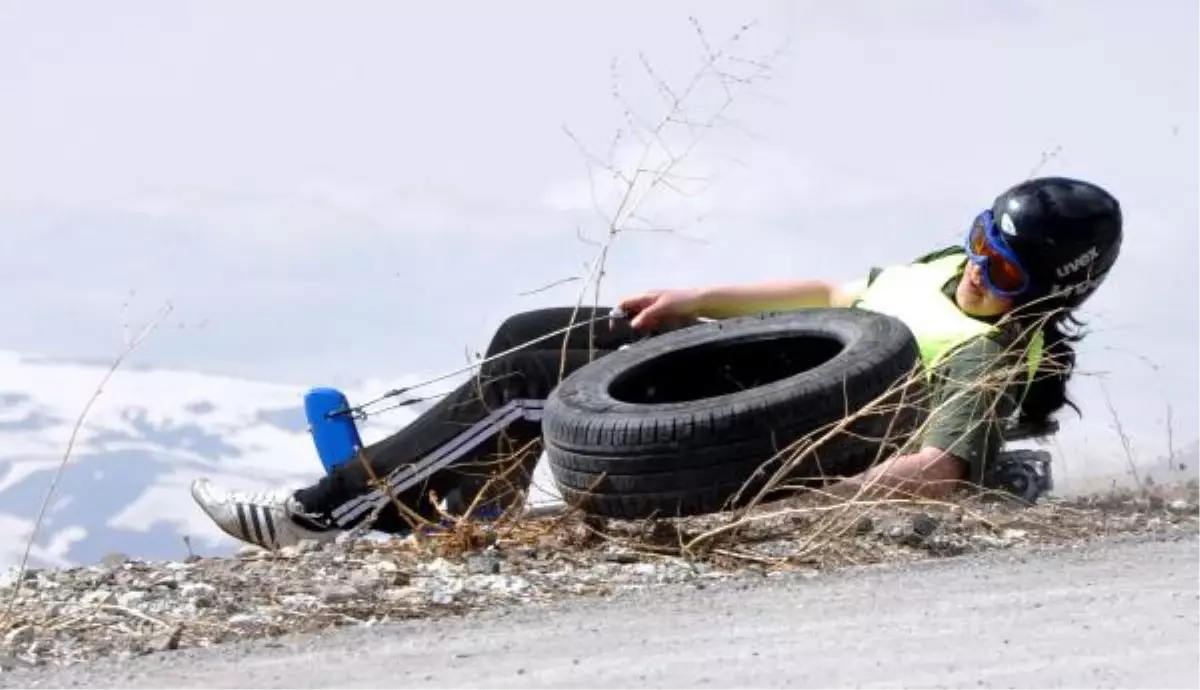 Erzurum\'da \'Naturel Kızak Yarısları\' Nefes Kesti