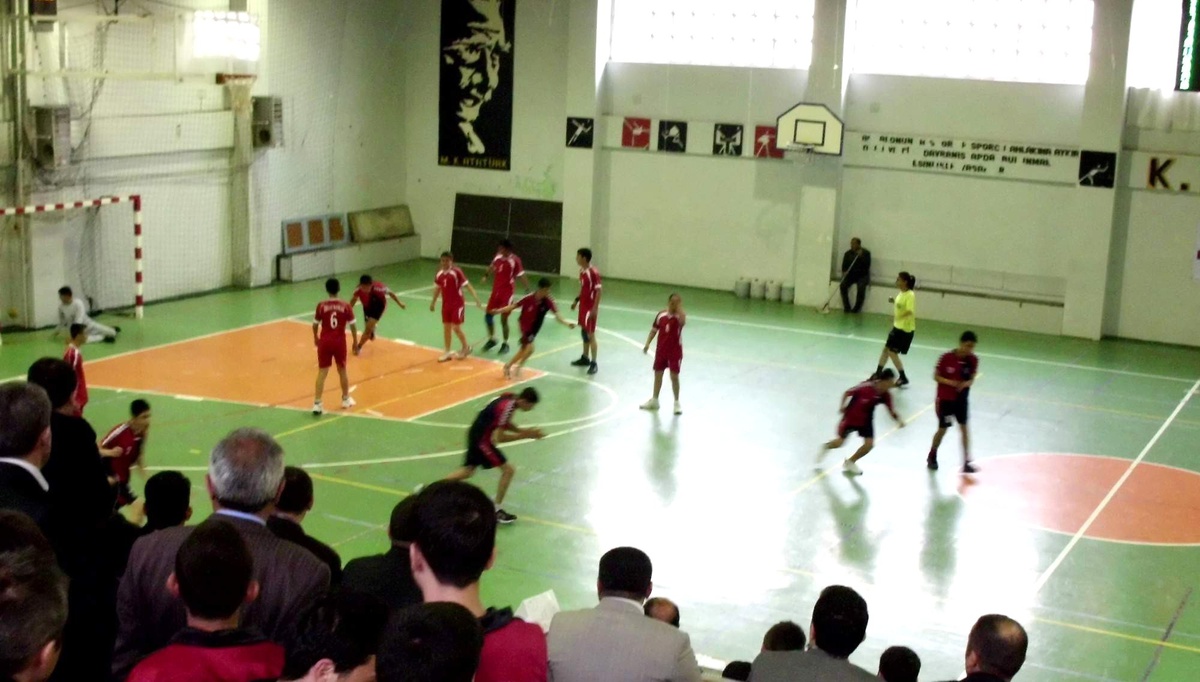 Hentbol Grup Müsabakaları Kırşehir\'de Başladı