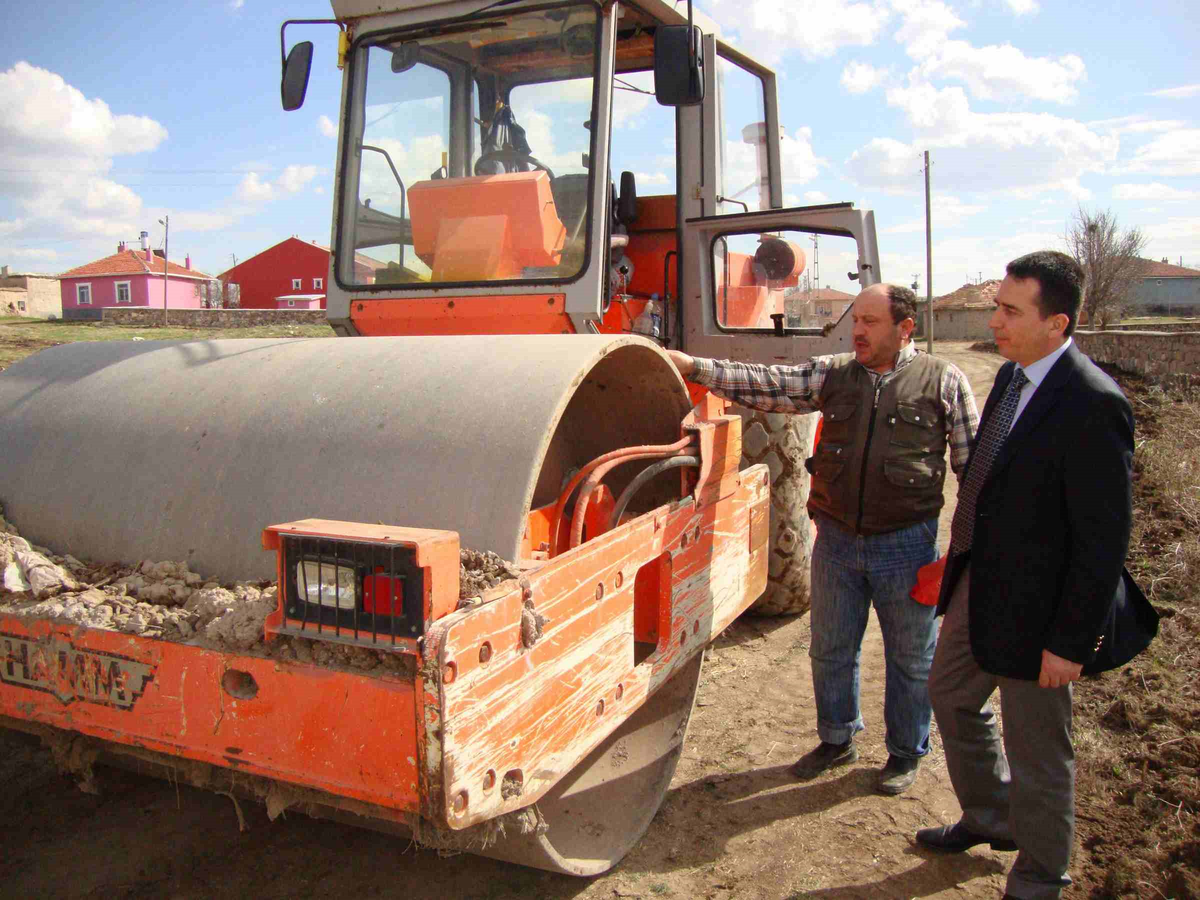Kaymakam Işık Yol Çalışmalarını İnceledi