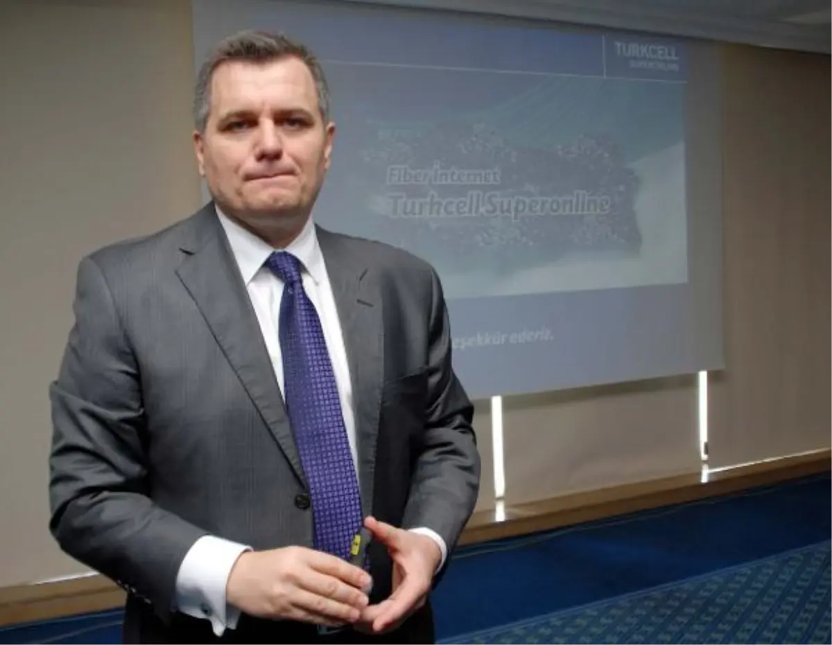 Turkcell Superonlıne\'dan 1,3 Milyon Eve Fiber Ağ