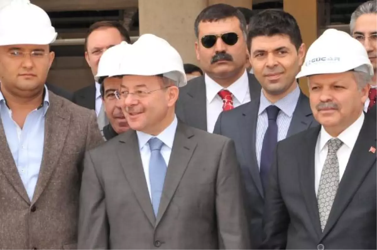 Akdağ: CHP Gibi Ebedi Muhalefete Mahkum Ettiği Partinin Genel Başkanı Olmak Zor