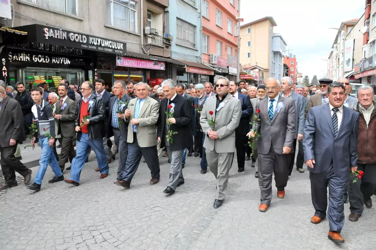 Akşehir\'de Kutlu Doğum Yürüyüşü