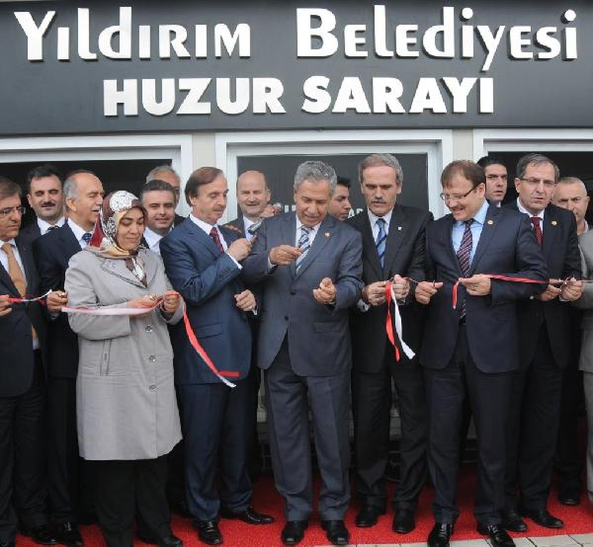 Arınç: Silahına Davranıp Topu, Tankı Meclis Kapısına Dayayıp Darbe Yapanlar Geçmişte Kaldı (2)