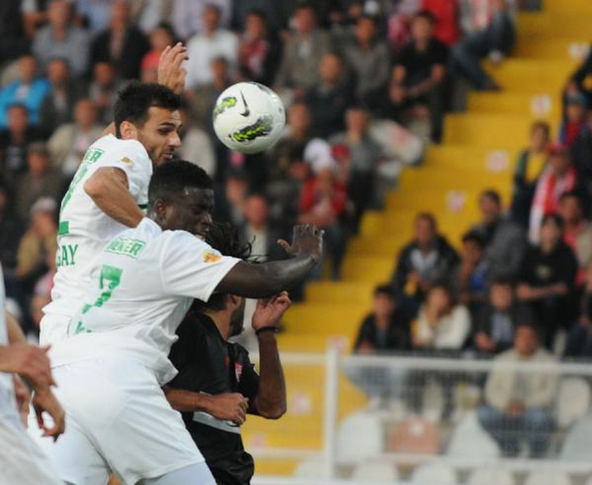 Bursaspor Süper Final'de İlk Sınavına Sivas'ta Çıkıyor