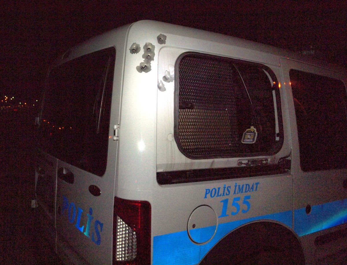 2 Polisi Yaralayan Şahıs Teslim Oldu