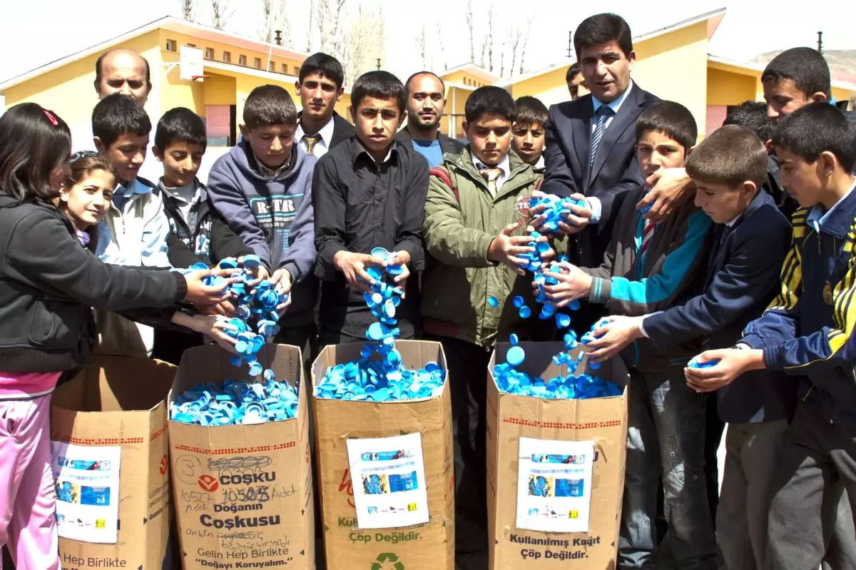 Erciş Yibo\'dan Bartın\'a 40 Bin Adet Plastik Kapak