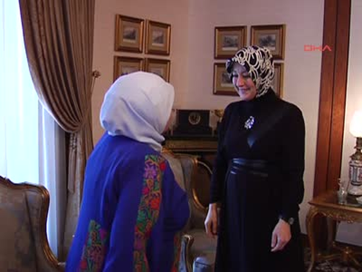 Hayrünnisa Gül, Emine Abbas ile Görüştü