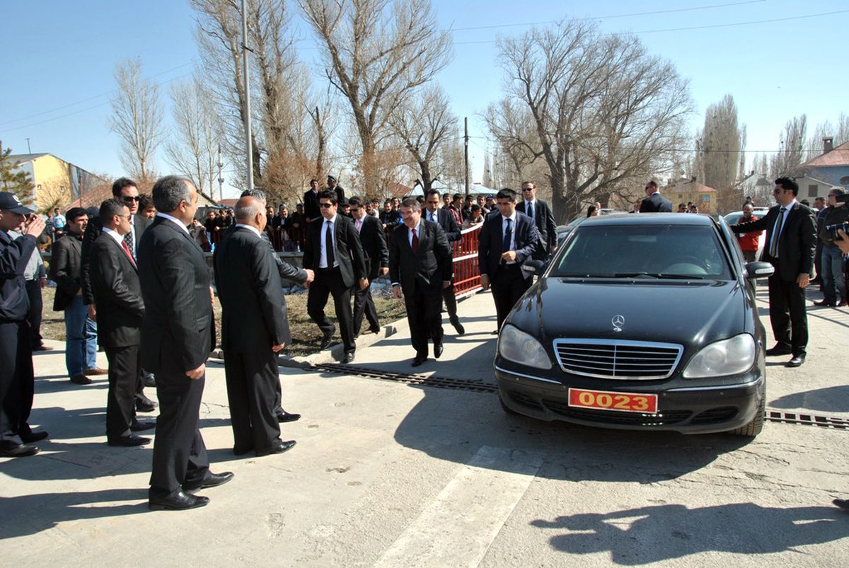 İçişleri Bakanı Şahin Eleşkirt\'te