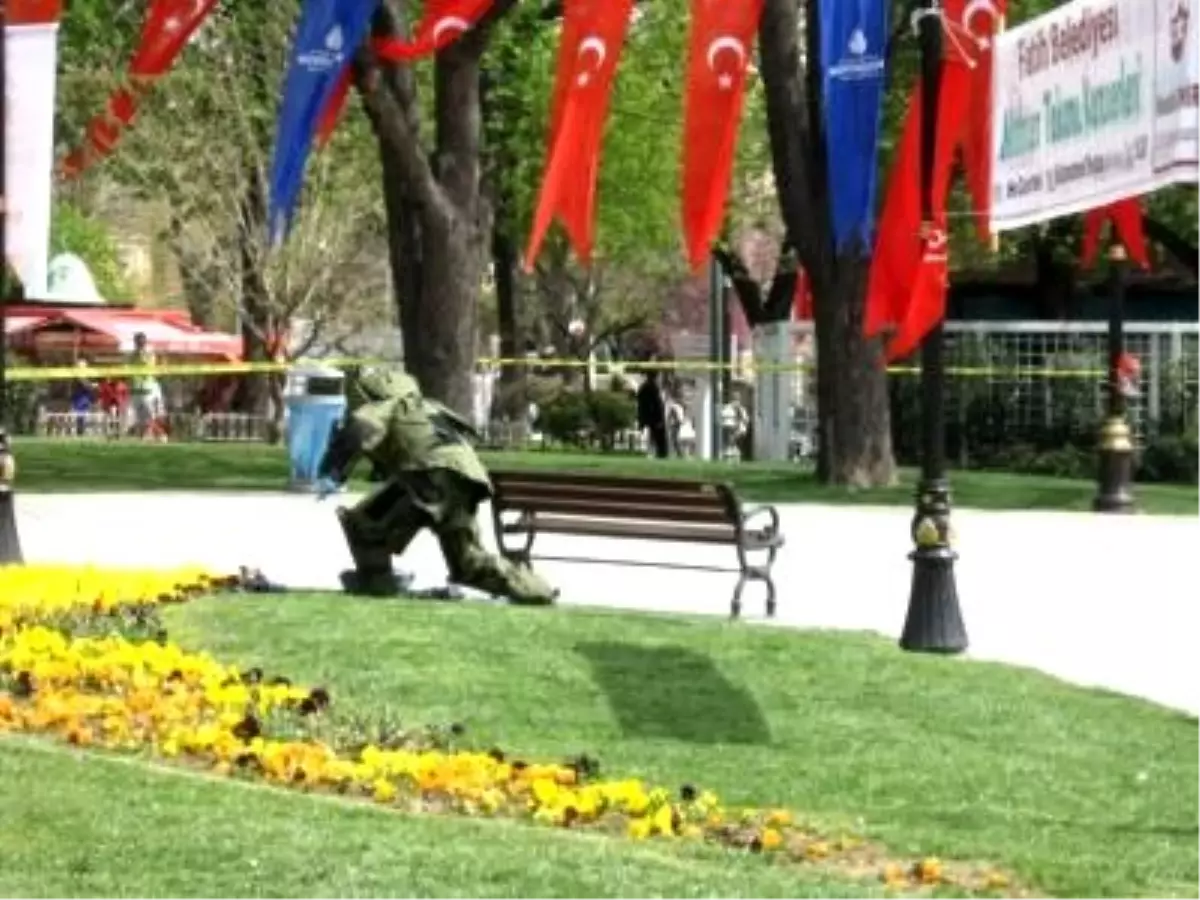 Sultanahmet'te Şüpheli Çanta Alarmı