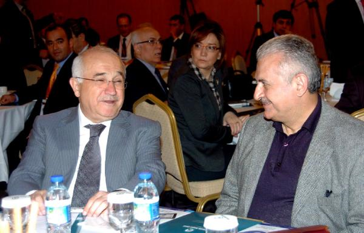 TBMM Başkanı Cemil Çiçek: Tutuklu Milletvekilleri Konusu Artık Neticelensin