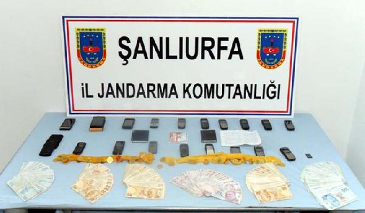 Telefonla Dolandırıcılık Yapan Şebekeye Darbe: 7 Gözaltı