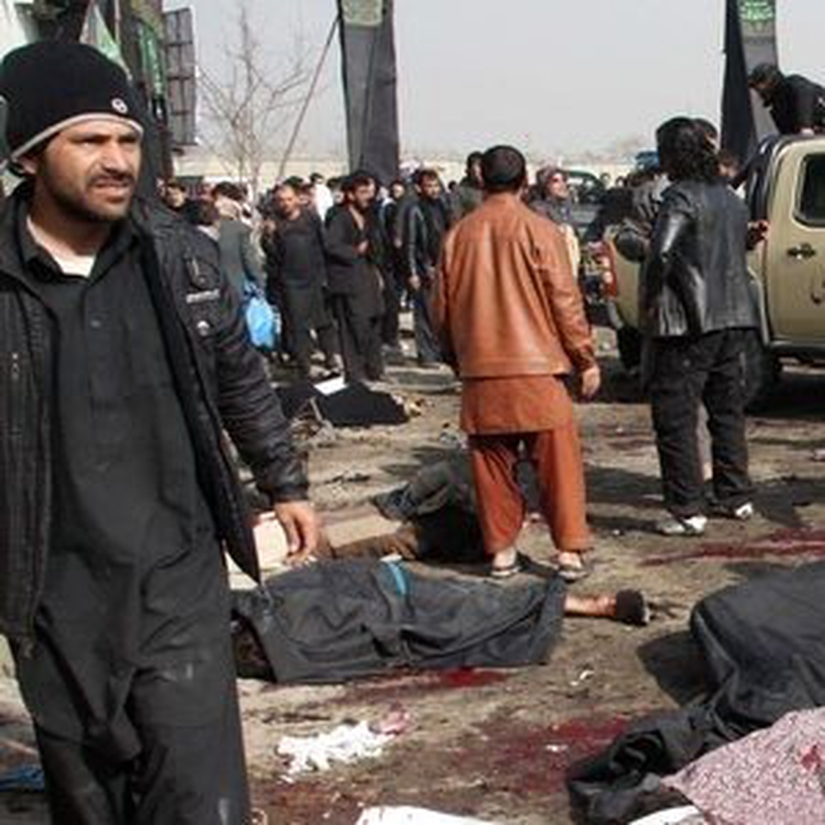 Afganistan\'ın Başkenti Kabil\'deki Patlama ve Silah Sesleri