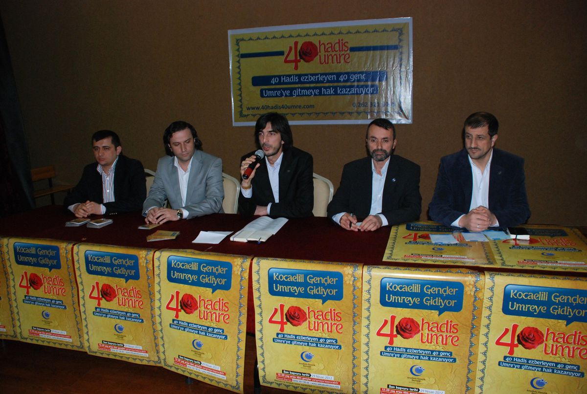 Agd 40 Genci Umreye Gönderiyor