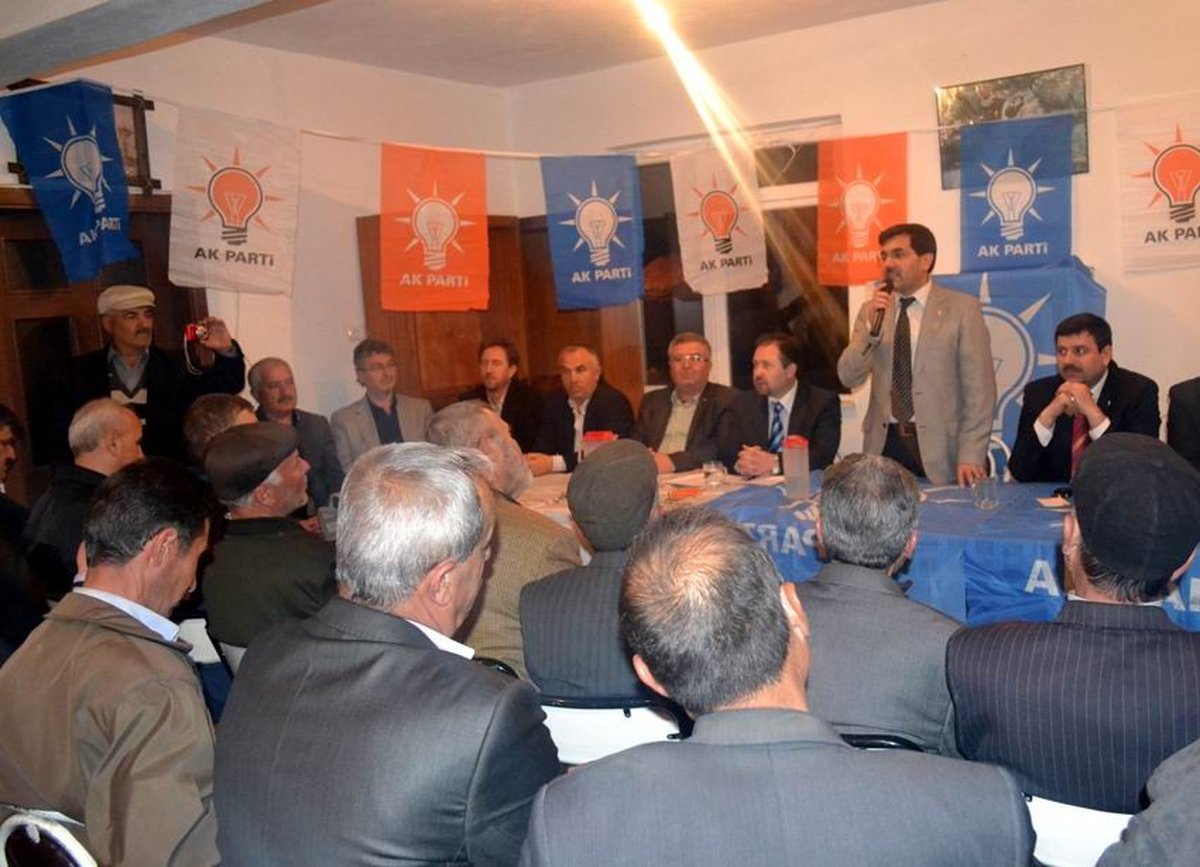 AK Parti'nin Atalantekke Köy Danışma Meclisi Miting Havasında Geçti