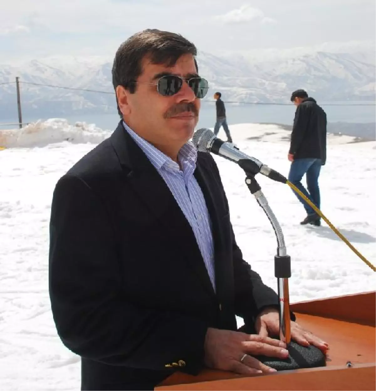 Bitlis\'te 2 Metre Karda Turizm Haftası