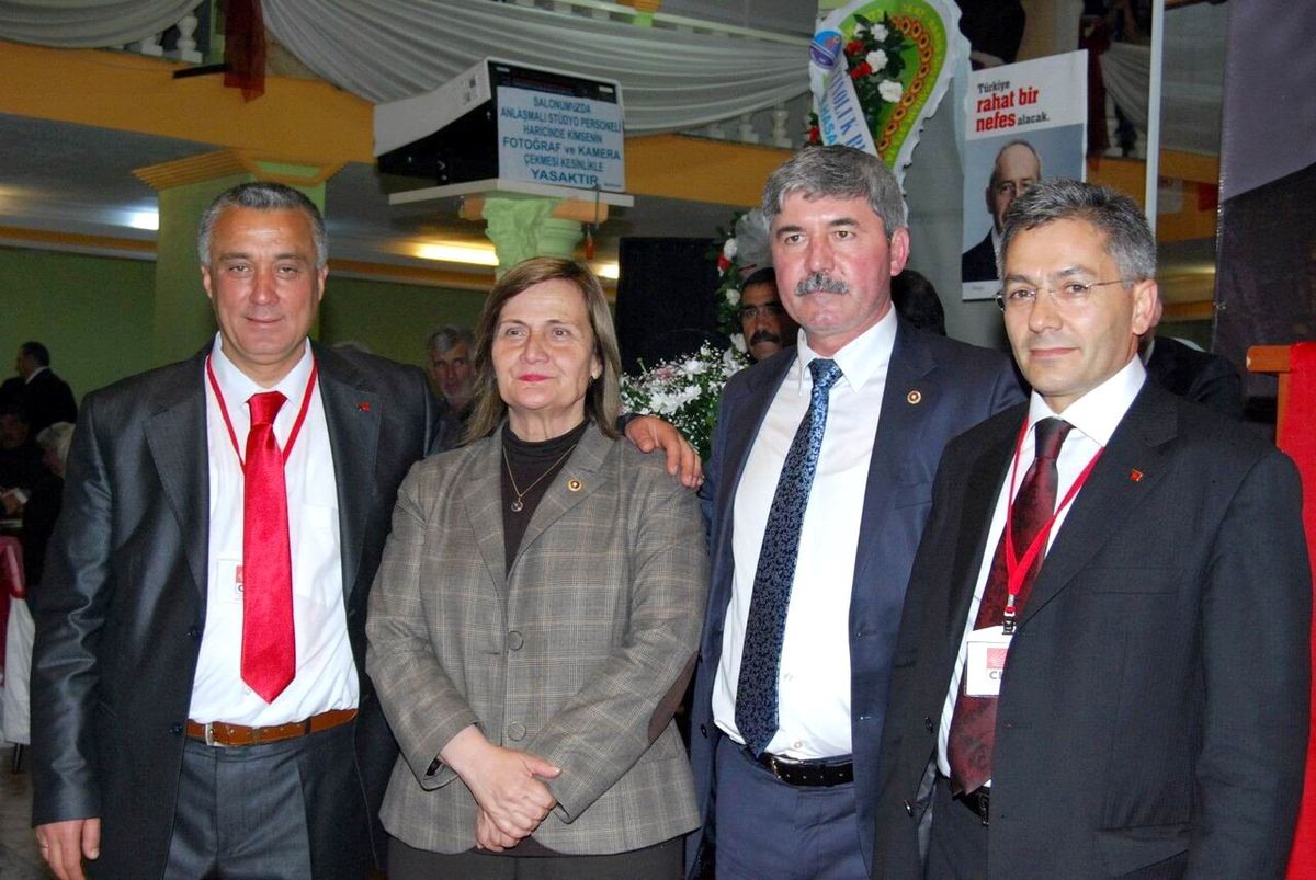 Edremit CHP\'de Kongre Heyecanı