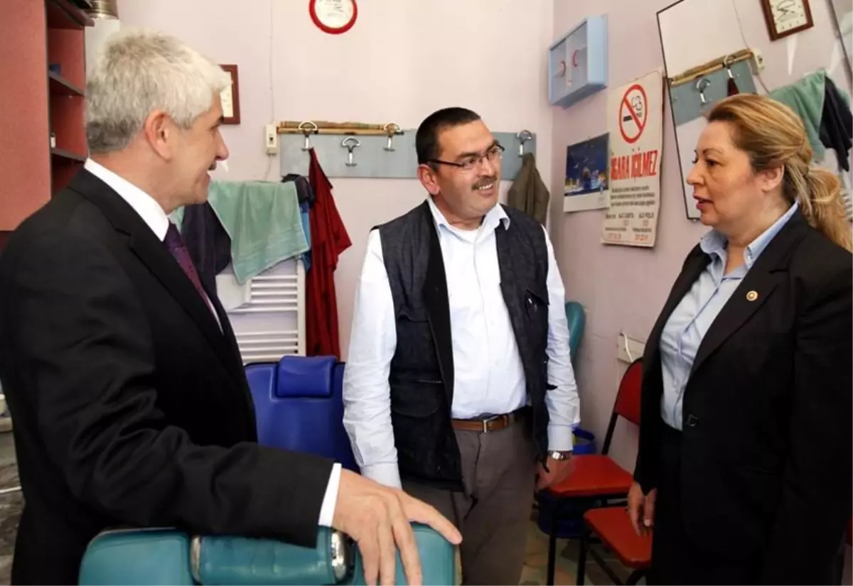 Emek Mahallesinde AK Parti Rüzgarı