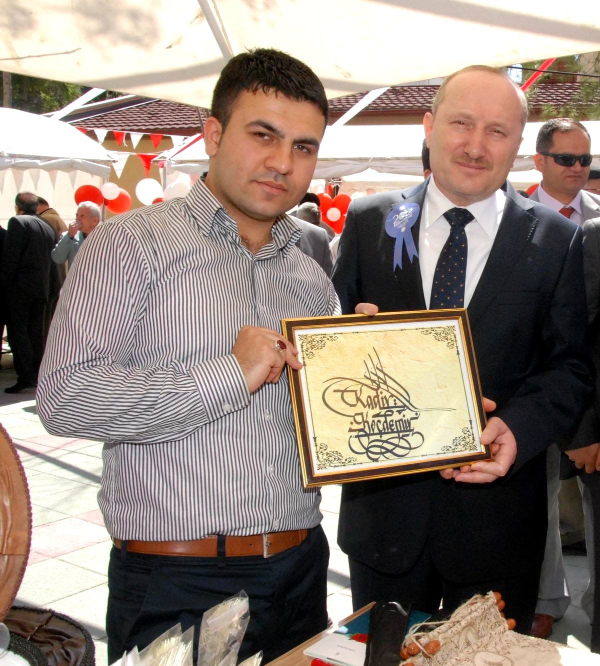 Eskişehir\'de Kutlu Doğum Haftası Sebebiyle Kitap Fuarı Açıldı