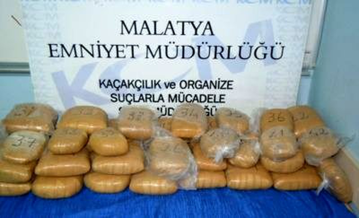 İranlı Esrarculır Tutuklandı