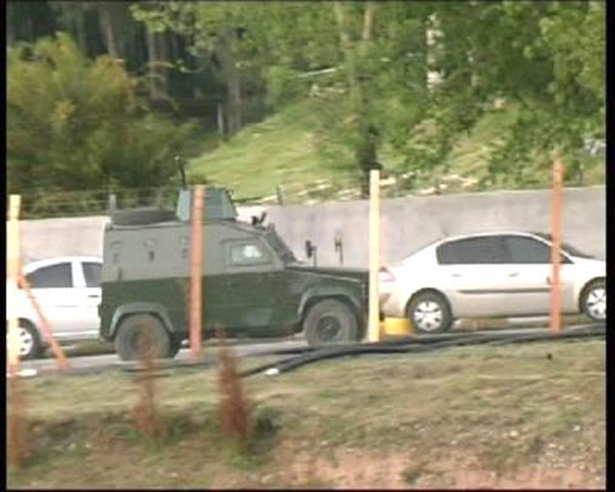 İskenderun'da Askeri Birliğe PKK Saldırısı: 2 Asker Yaralandı (2)