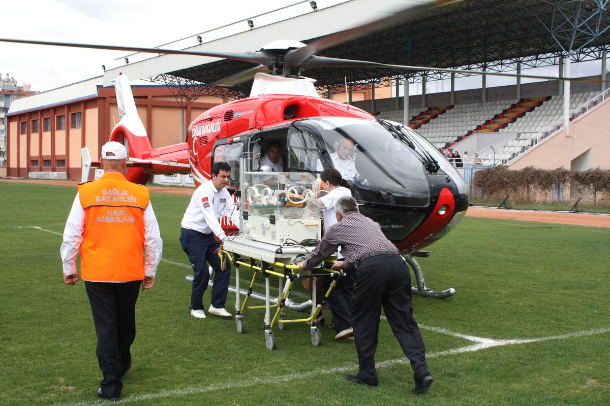 Kastamonu\'da 1 Aylık Bebek İçin Ambulans Helikopter Geldi