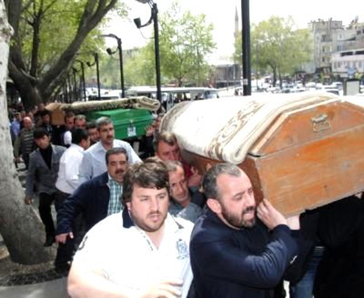Taziye Yolunda Kaza: 6 Yaralı