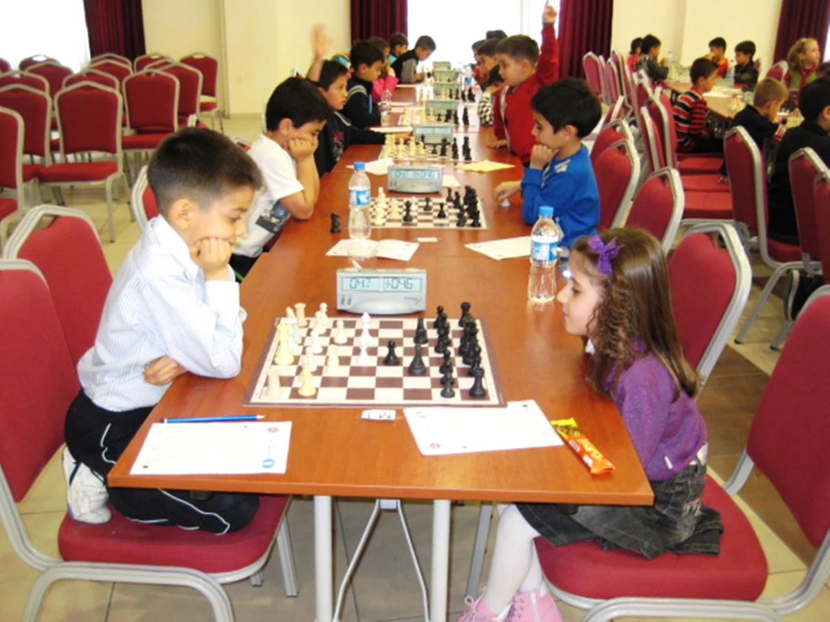 23 Nisan Satranç Turnuvası Yapıldı