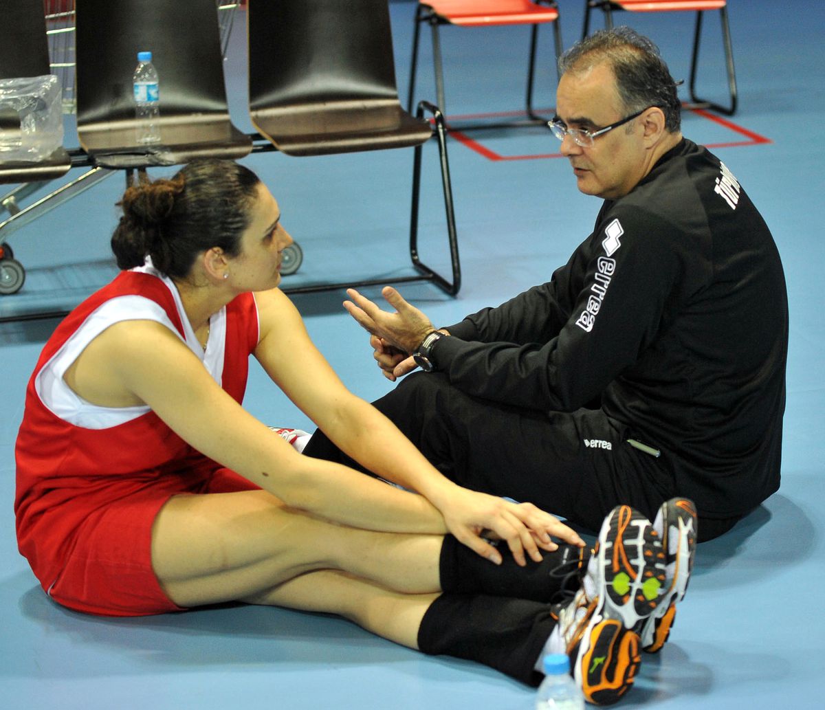 A Milli Bayan Voleybol Takımı'nda Olimpiyat Kampı Başladı