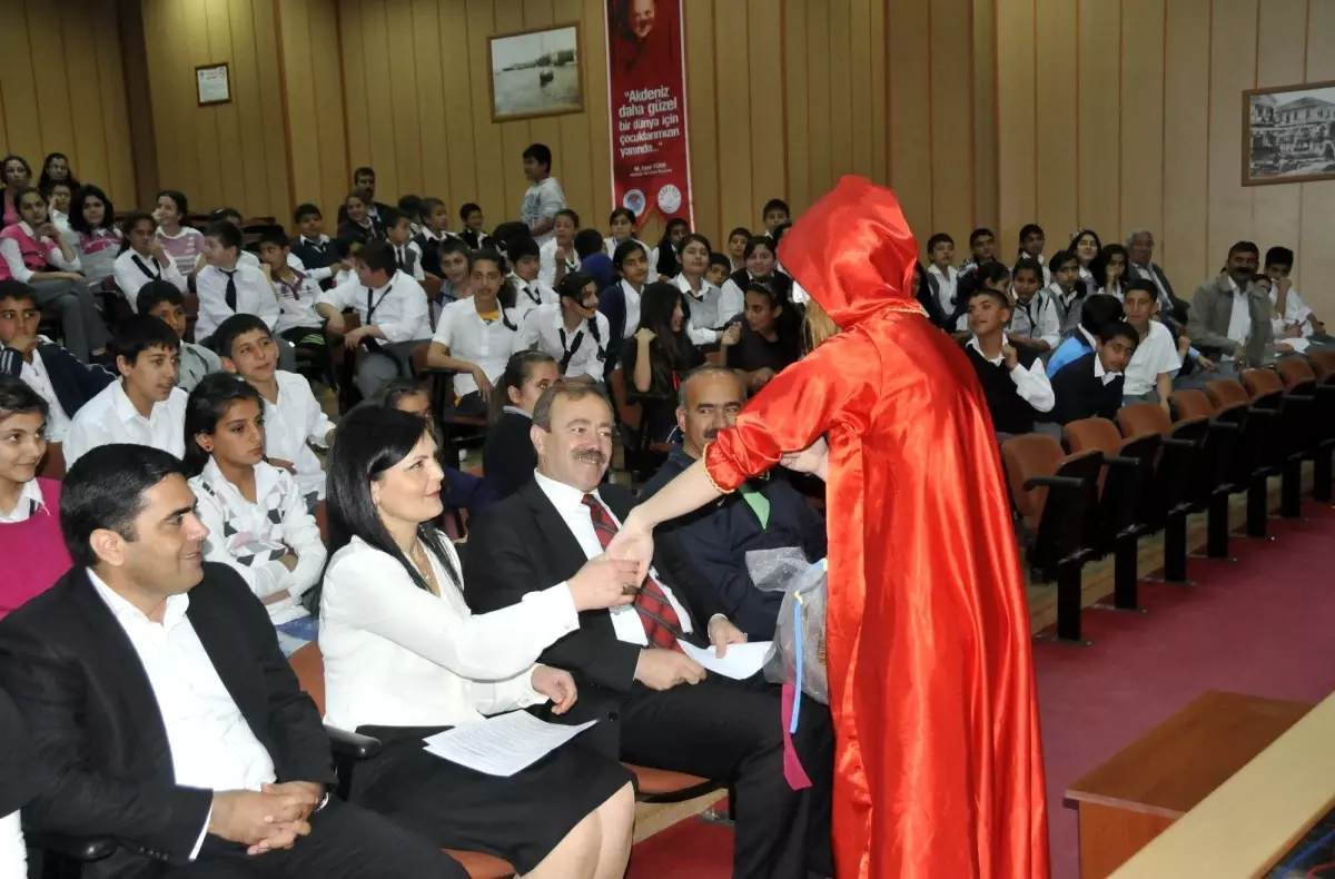 Akdeniz Belediyesi Çocuk Tiyatroları Festivali Başladı