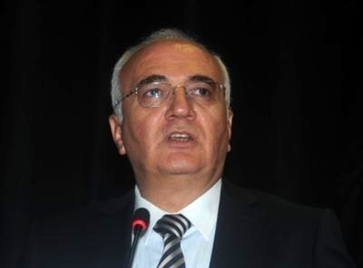 Akp'li Elitaş: 'Meclisin Görevi, 75 Milyonu Dinlemek'