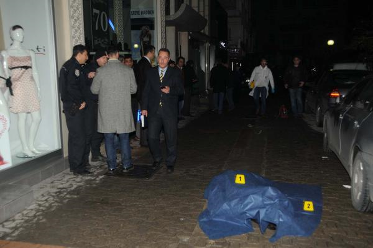 Alsancak\'ta Kanlı Geceye Ömür Boyu Hapis İstendi