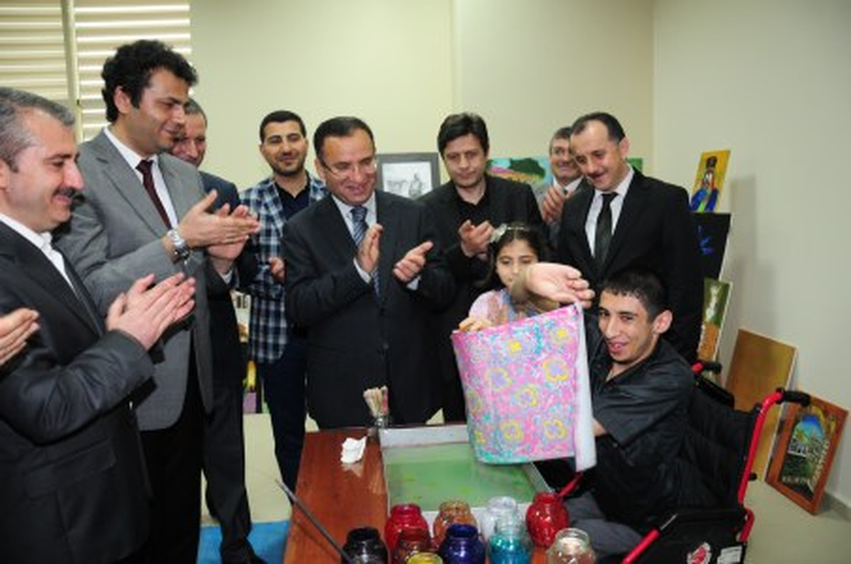 Bekir Bozdağ Bağcılar'ı Gezdi