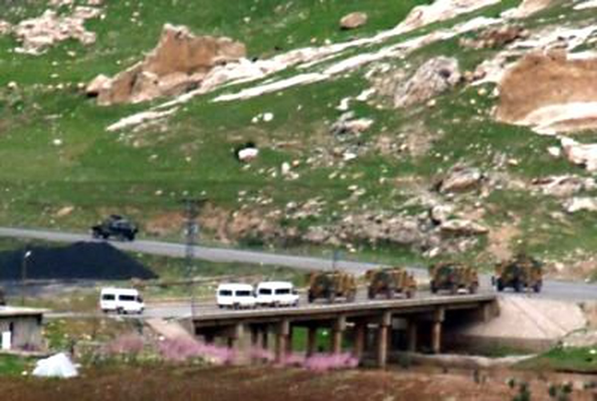 Bitlis\'te PKK\'ya Ait 3 Sığınak ve 1 Depo Bulundu