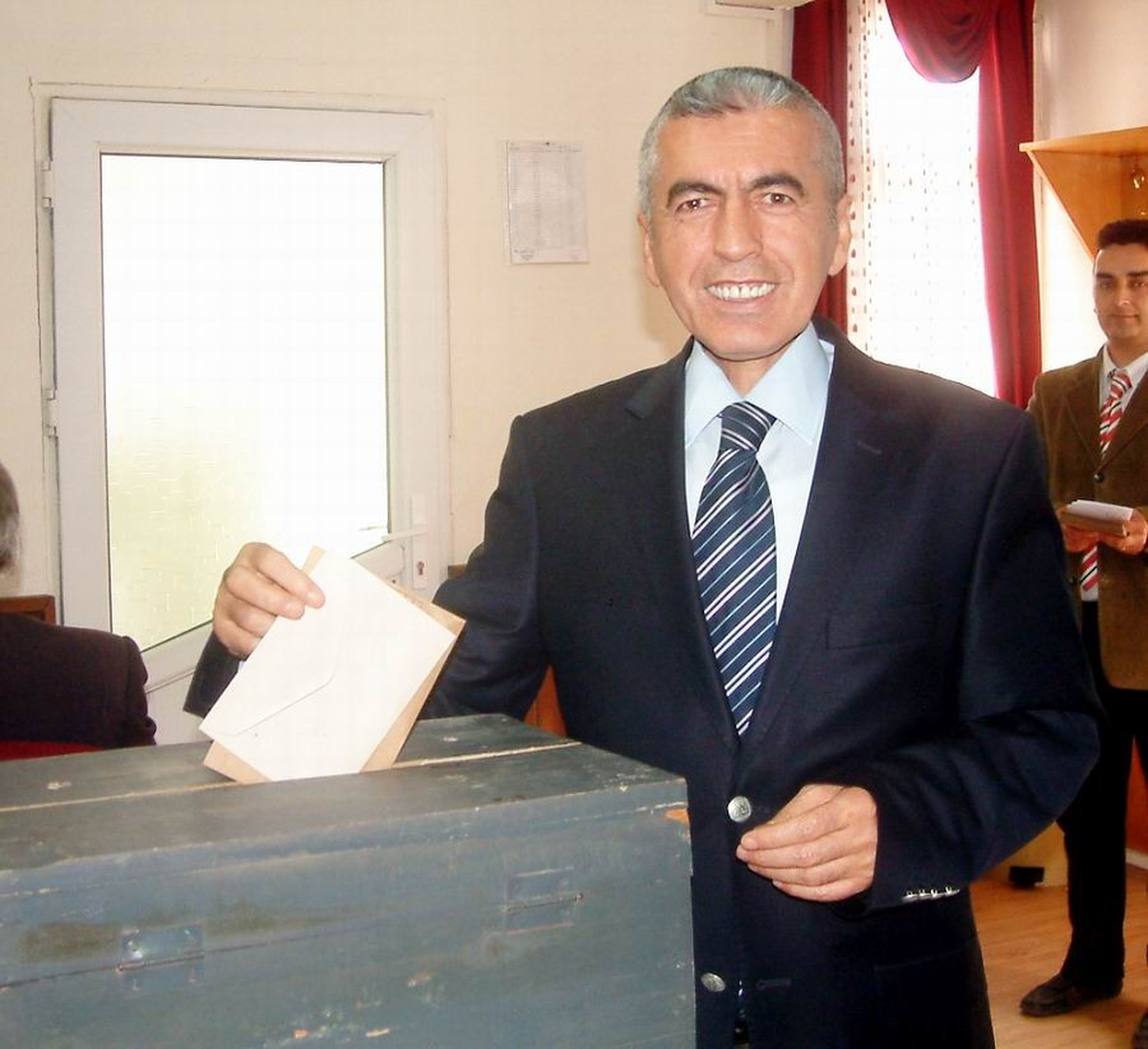 Burhaniye'de Köylere Hizmet Götürme Birliği Encümeni Seçimi