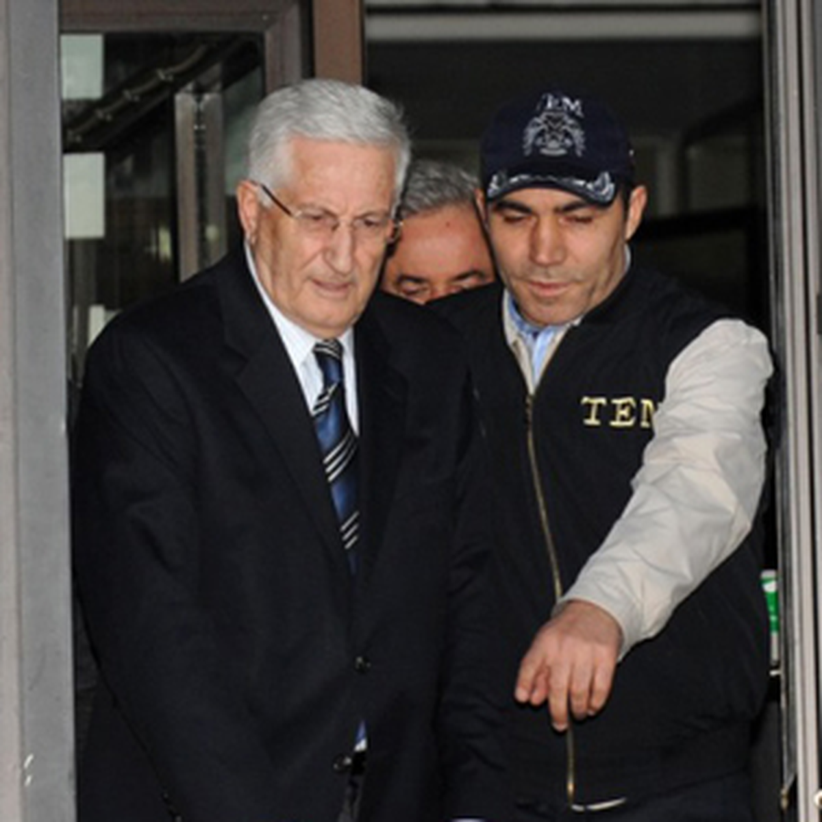 Çevik Bir Tutuklandı