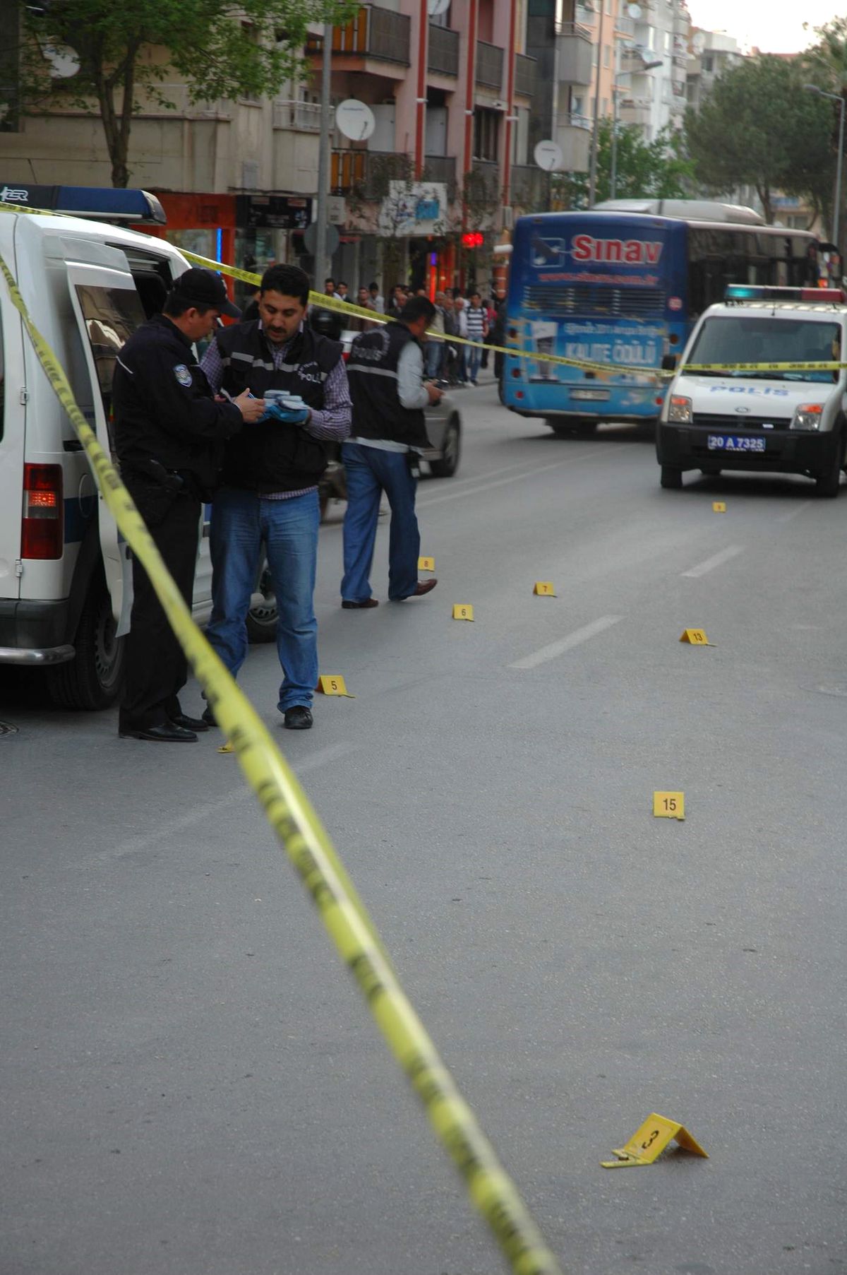 Denizli'de Silahlı Çatışma: 4 Yaralı