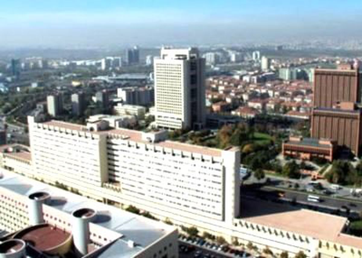 Devlet Kendi Binasında Kiracı Olacak