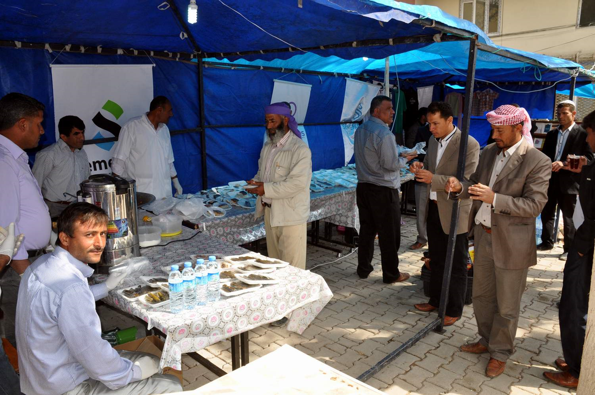 Fakir Öğrenciler Yararına Kermes Düzenlendi