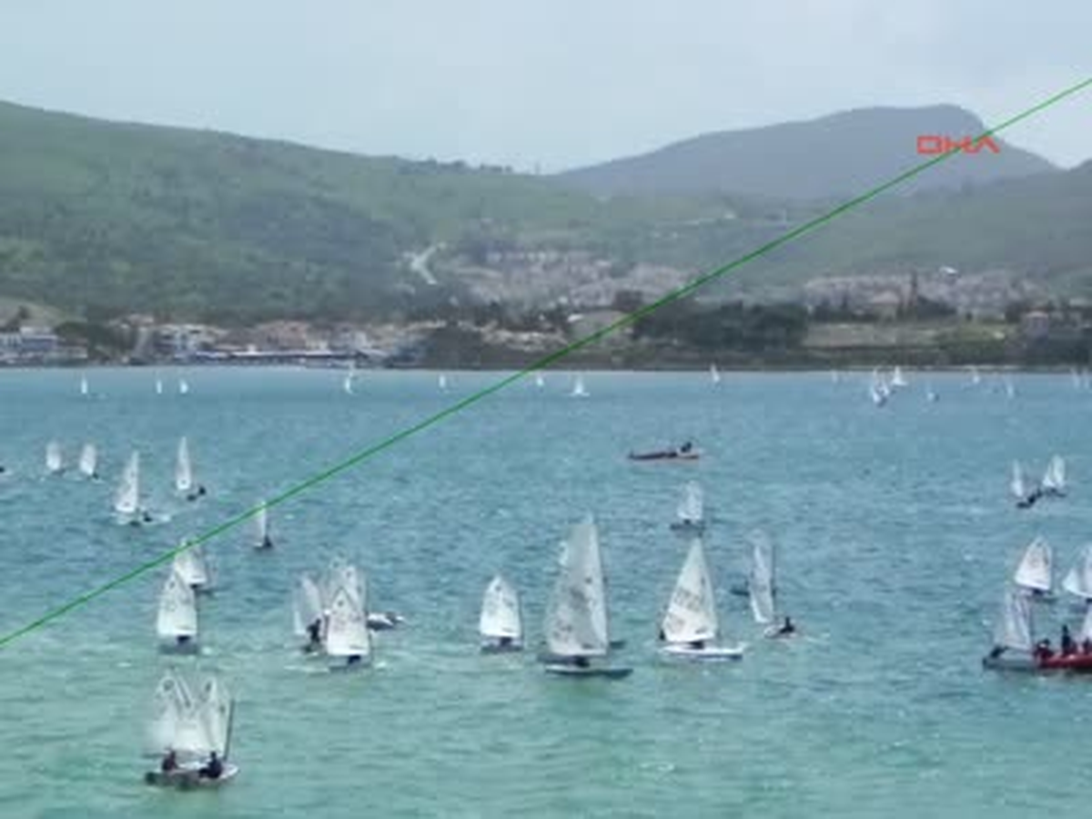 Foça\'da Yelkenler Açıldı