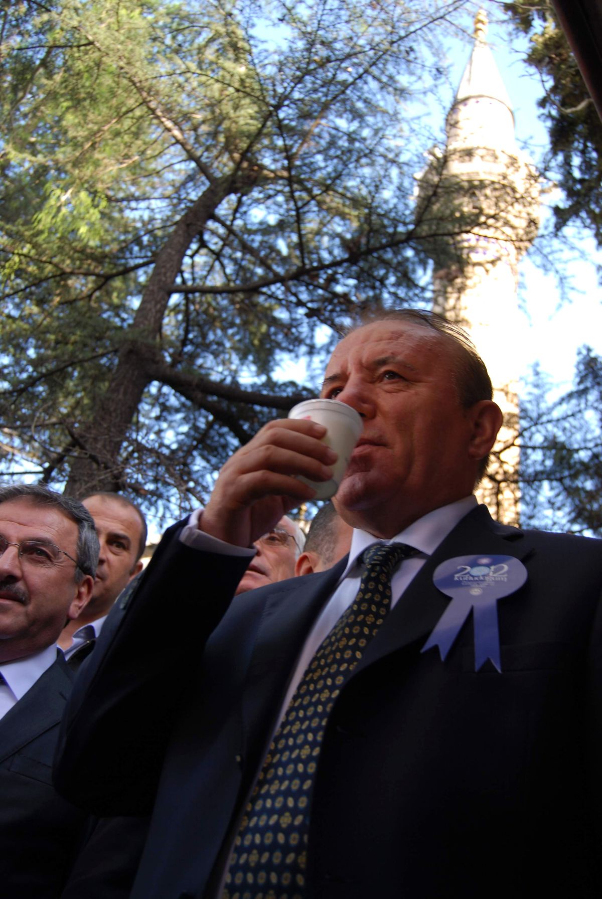 Isparta\'da Çeşmelerden Bal Şerbeti Aktı