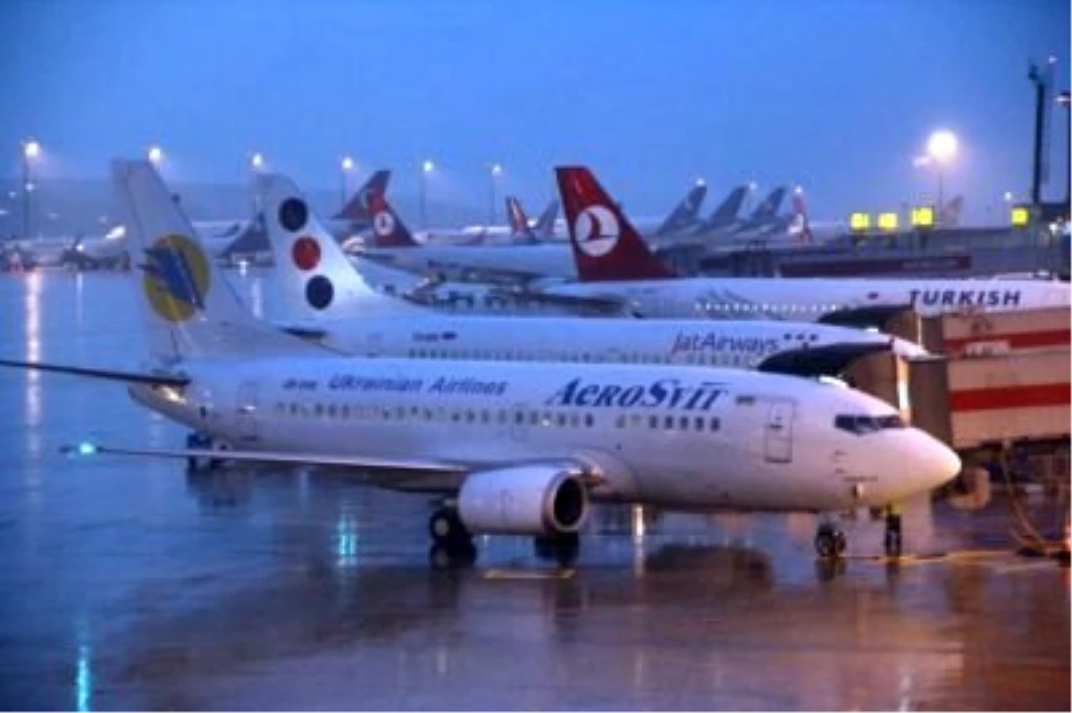 İstanbul\'dan Kalkan Uçakta Bomba Alarmı