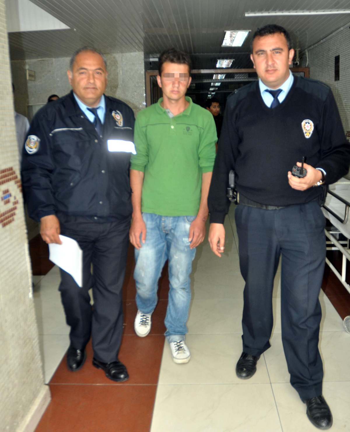 Sevgi Köyünden Kaçan Genç Alanya\'da Bulundu