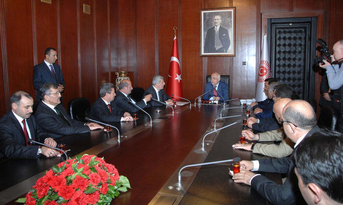 TBMM Başkanı Çiçek, Kocaeli Büyükşehir Belediye Başkanını Kabul Etti